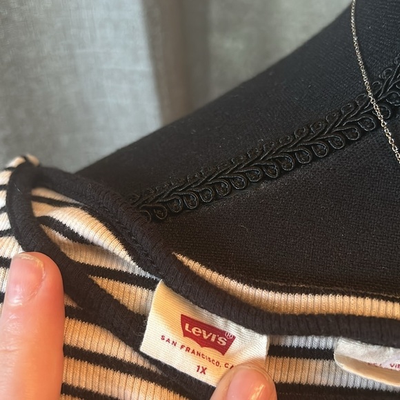 Yellow Black and White Striped Levi's Tee - Picture 3 of 4